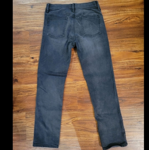 Old Navy Boys Karate Slim Distressed Jeans - Picture 2 of 4